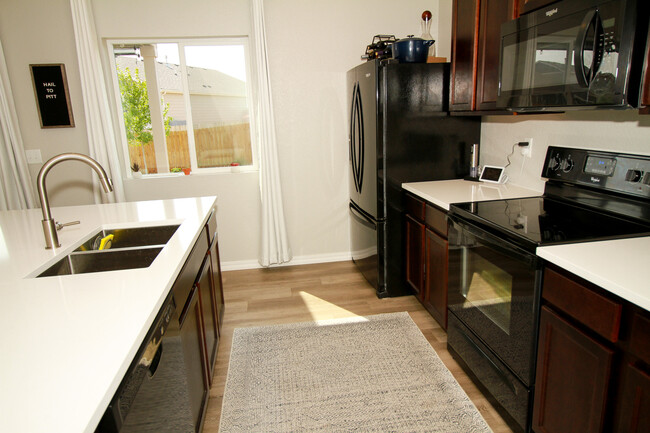 7942 Martinwood Pl in Colorado Springs, CO - Building Photo - Building Photo