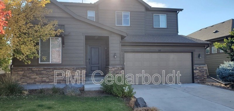 1317 Sunshine Ave in Longmont, CO - Building Photo