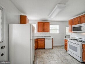 3509 E Joppa Rd in Parkville, MD - Building Photo - Building Photo