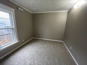 239 Ann St NE in Grand Rapids, MI - Foto de edificio - Building Photo