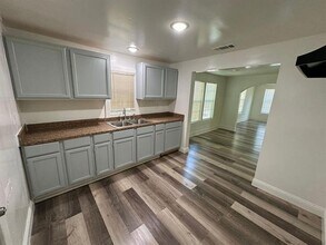 2206 Rockefeller Blvd in Dallas, TX - Building Photo - Building Photo