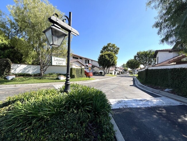 2788 Longwood Ct in Costa Mesa, CA - Foto de edificio - Building Photo