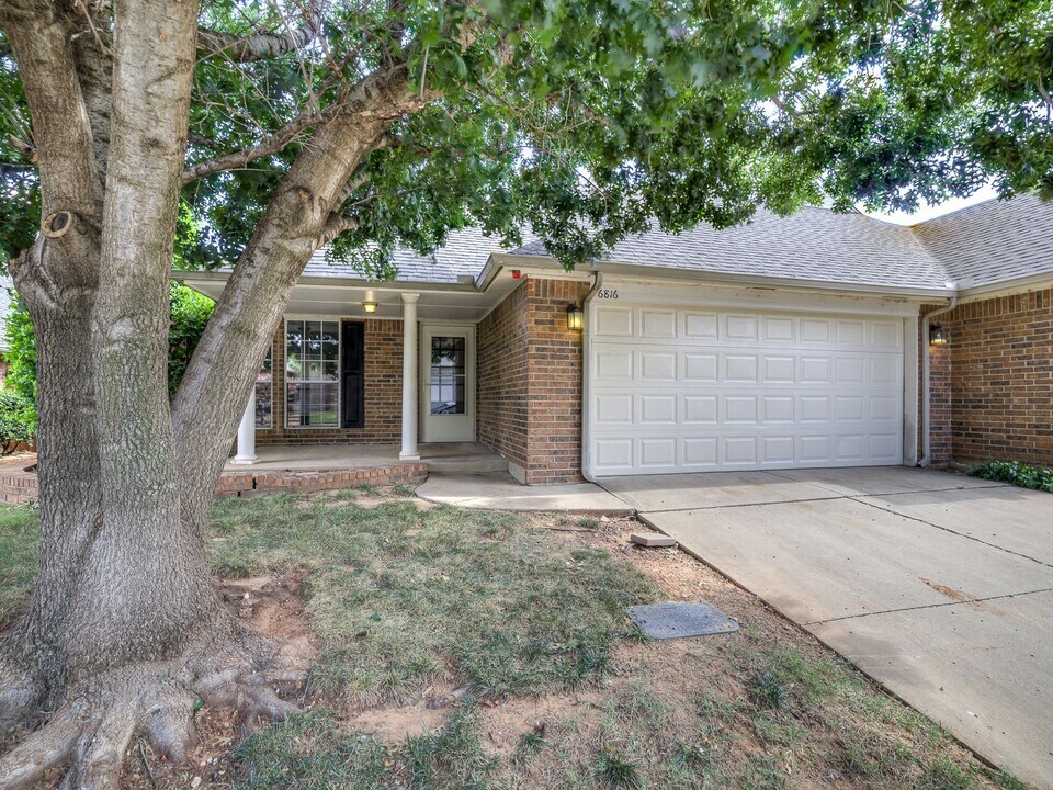 6816 NW 133rd Terrace in Oklahoma City, OK - Building Photo