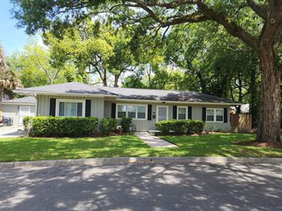 1306 E 40th St in Savannah, GA - Foto de edificio