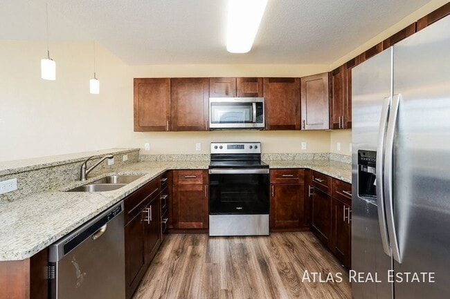 739 Brambleberry Hts