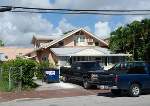 618 SW 13th Ave in Miami, FL - Building Photo - Building Photo