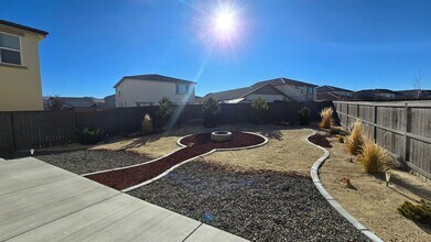 2149 Neuer Dr in Sparks, NV - Building Photo - Building Photo