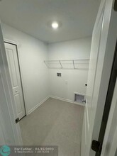 2073 Lasso Loop in Eagle Lake, FL - Foto de edificio - Building Photo