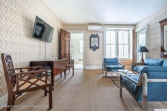 613 Warren St in Hudson, NY - Building Photo - Building Photo