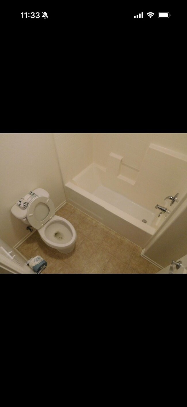 2436 Horizon Dr W in Rosamond, CA - Foto de edificio - Building Photo