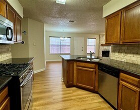 8628 Piney Creek Bend in Austin, TX - Building Photo - Building Photo