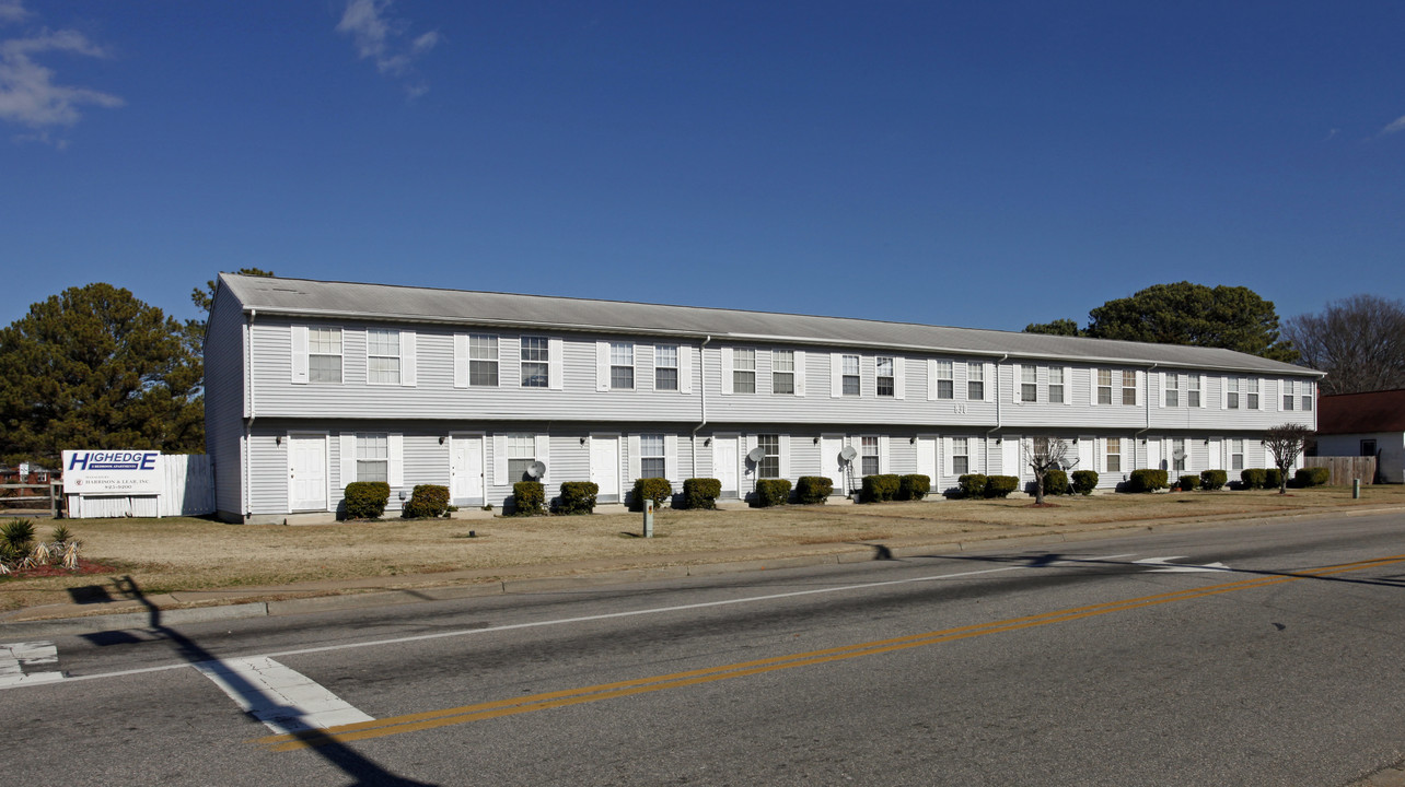 Highedge 2 Bedroom Apartments in Hampton, VA - Building Photo