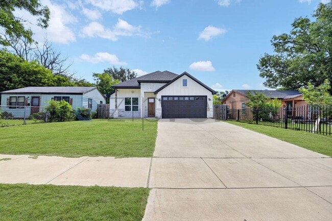 property at 4941 Townsend Dr