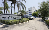 Venetian Isle Apartments in Miami Beach, FL - Foto de edificio - Building Photo