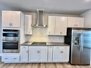 1253 S Blount St in Raleigh, NC - Building Photo - Building Photo