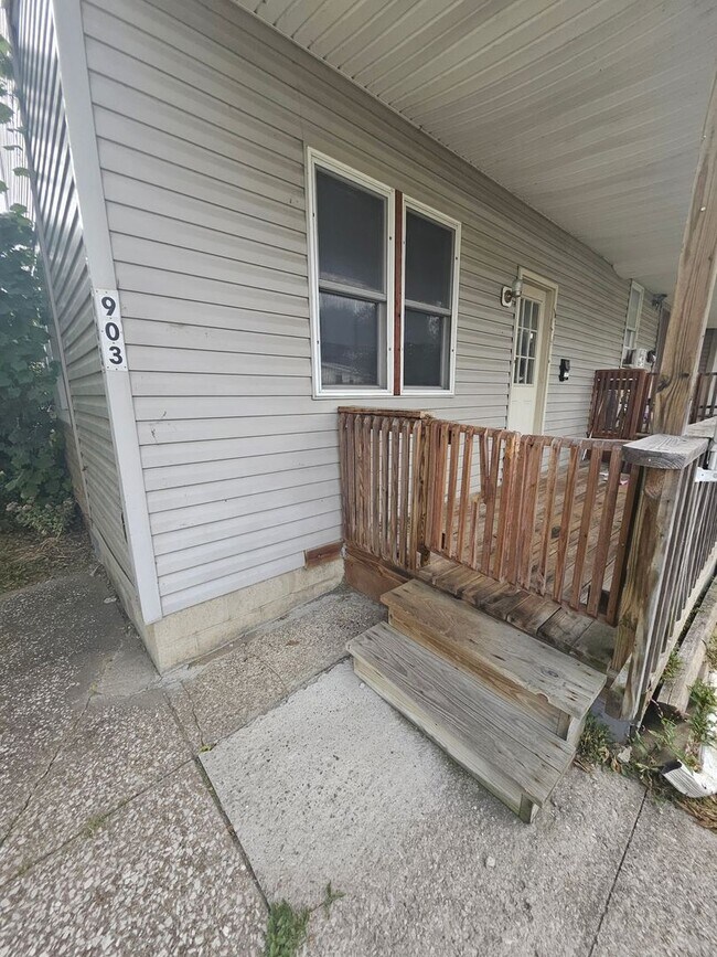 903 W 4th St in Erie, PA - Building Photo - Building Photo