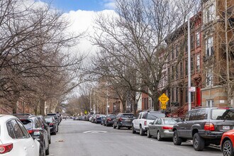 136 Herkimer St in Brooklyn, NY - Building Photo - Building Photo