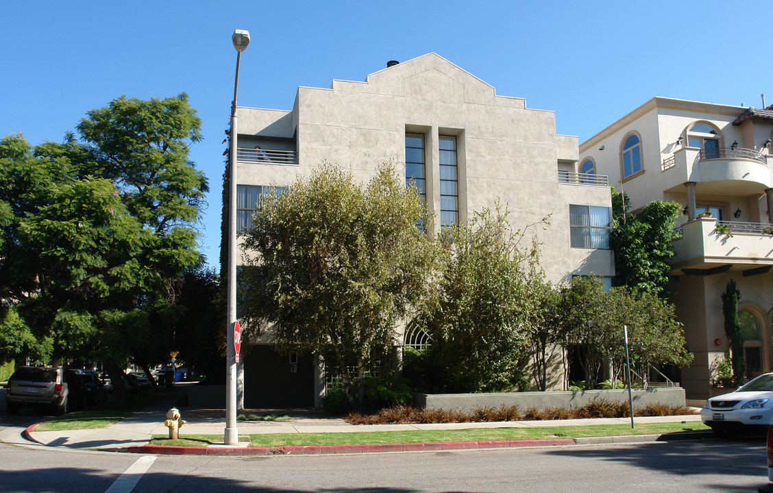 1600 Camden Ave in Los Angeles, CA - Foto de edificio