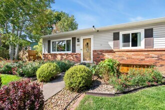 1001 Ida Dr in Loveland, CO - Building Photo - Building Photo