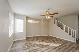 7018 Salt Marsh Ct in Las Vegas, NV - Foto de edificio - Building Photo