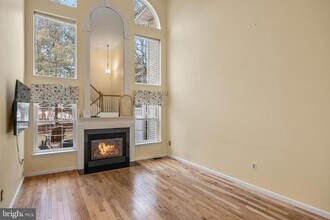 177 La Costa Dr in Gloucester Township, NJ - Building Photo - Building Photo