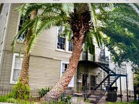 8233 Freret St, Unit C