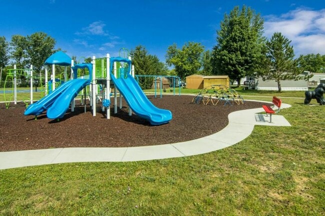 4649 Primrose Ln in Traverse City, MI - Building Photo - Building Photo