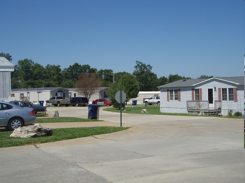 Brookshire Village in House Springs, MO - Building Photo