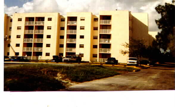 Flamingo Court in Miami, FL - Foto de edificio - Building Photo