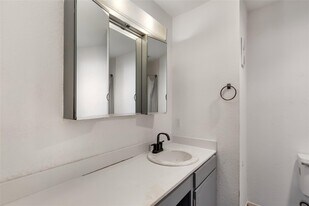 8302 Nairn St in Houston, TX - Building Photo