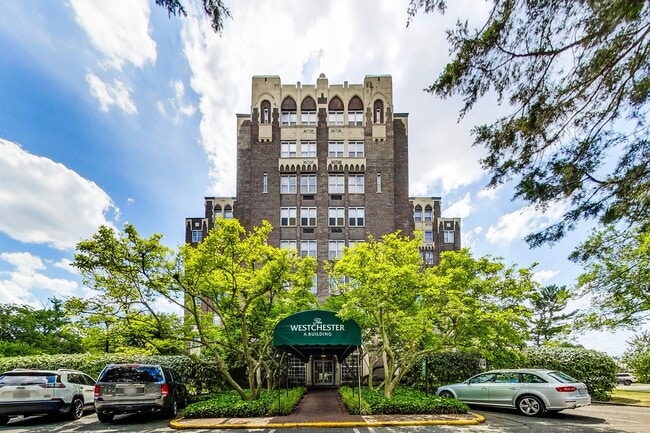 property at 3900 Cathedral Ave NW