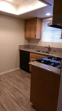 5101 Anaheim E St, Unit 105 in Long Beach, CA - Building Photo - Building Photo