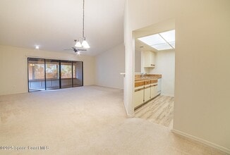 5612 Sisson Rd in Titusville, FL - Building Photo - Building Photo