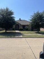 1226 Long Branch Dr in Lancaster, TX - Building Photo