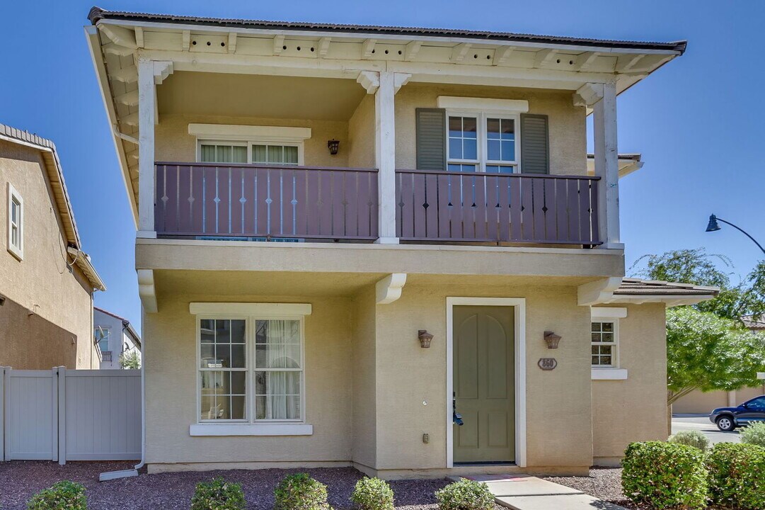 860 S Adam Way in Gilbert, AZ - Building Photo