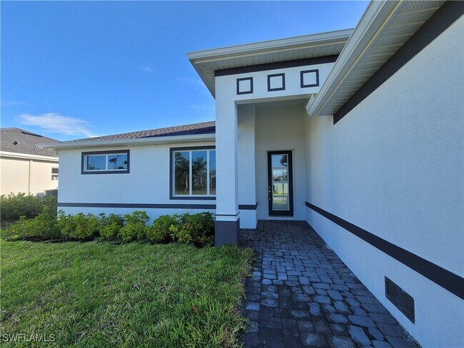 property at 1807 SW 39th St