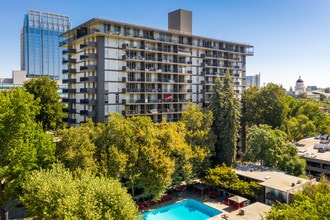 Capitol Towers in Sacramento, CA - Building Photo - Building Photo