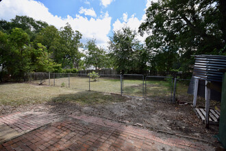 1310 Fairfield Dr in Ruston, LA - Building Photo - Building Photo