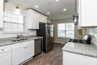 1675 Watercrest Cir in Lawrenceville, GA - Foto de edificio - Building Photo