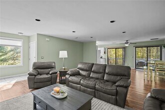 774 Cooper Rd in Glocester, RI - Building Photo - Building Photo
