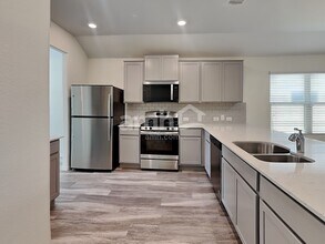5900 Bell Tower Ln in Austin, TX - Building Photo - Building Photo