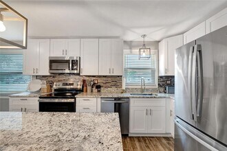 242 176th Ave E in Redington Shores, FL - Building Photo - Building Photo