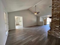 23010 Berry Pine Dr in Spring, TX - Foto de edificio - Building Photo