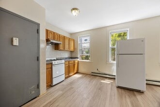 360 West Side Ave in Jersey City, NJ - Building Photo - Building Photo