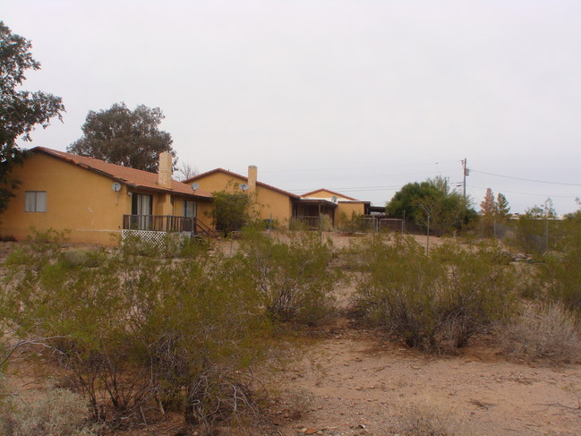 820-836 E Junction St in Apache Junction, AZ - Foto de edificio - Building Photo