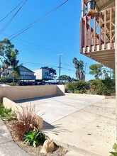 6772 Del Playa Dr in Goleta, CA - Building Photo - Building Photo