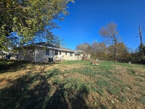 1235 Sherry Ln in Shawnee, OK - Building Photo - Building Photo