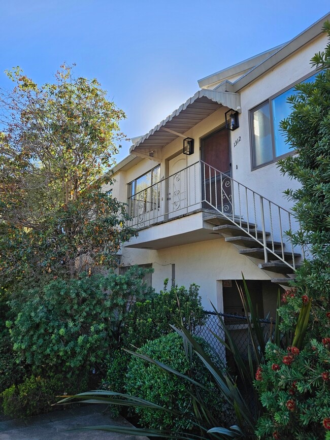 1312 Solano Ave, Unit 1312