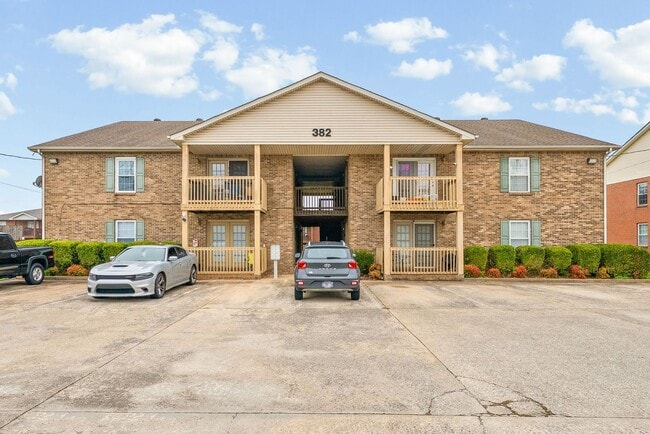 382 Jack Miller Blvd in Clarksville, TN - Building Photo - Building Photo