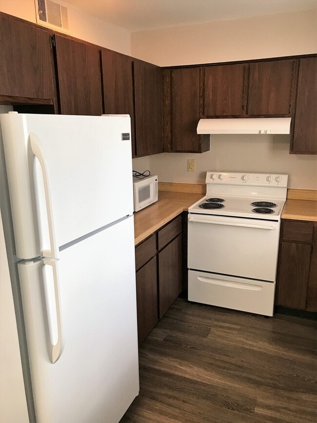 2003 S Mattis Ave in Champaign, IL - Building Photo - Building Photo